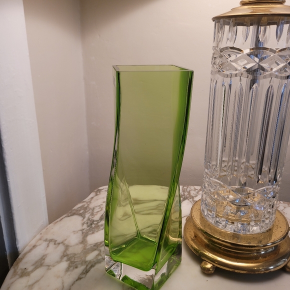 Krosno Poland 12" Green Curved Vase - Picture 4 of 10